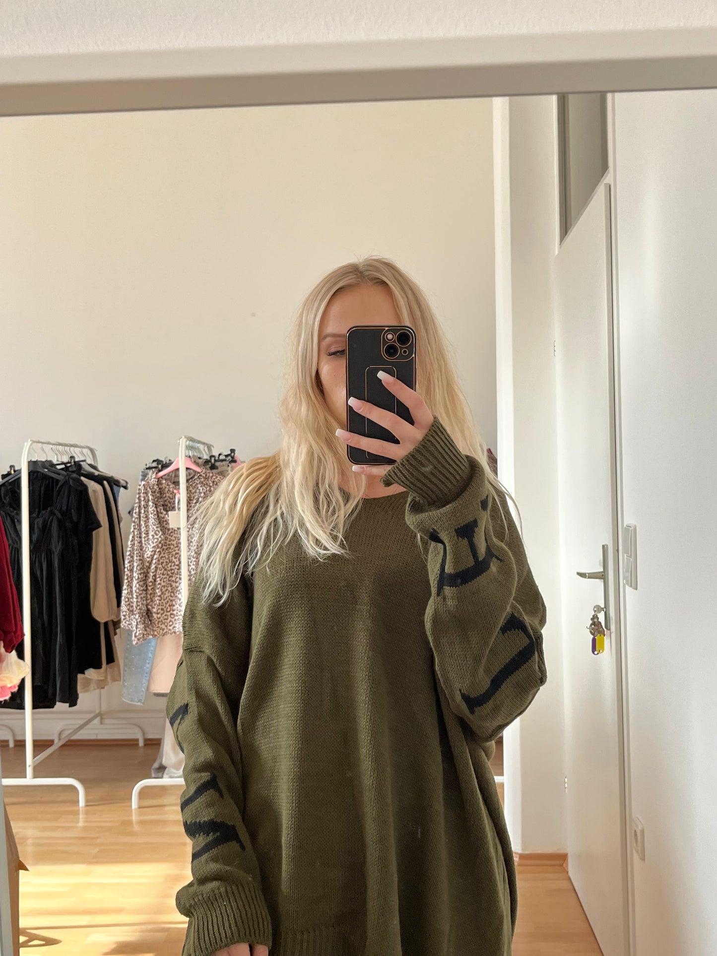Namaste Pullover