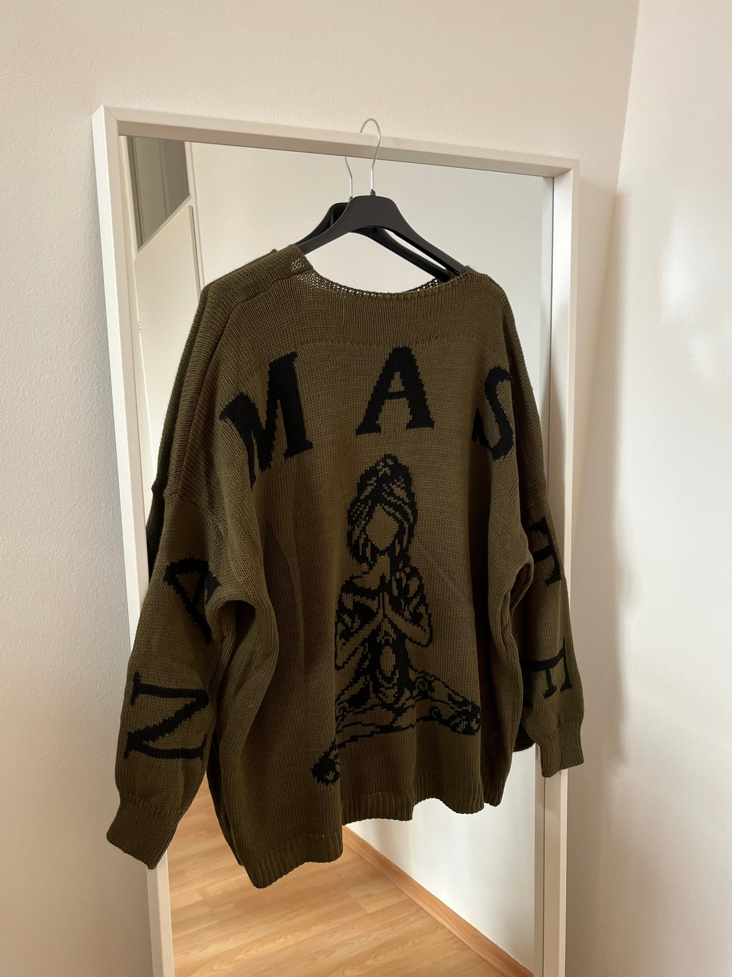 Namaste Pullover