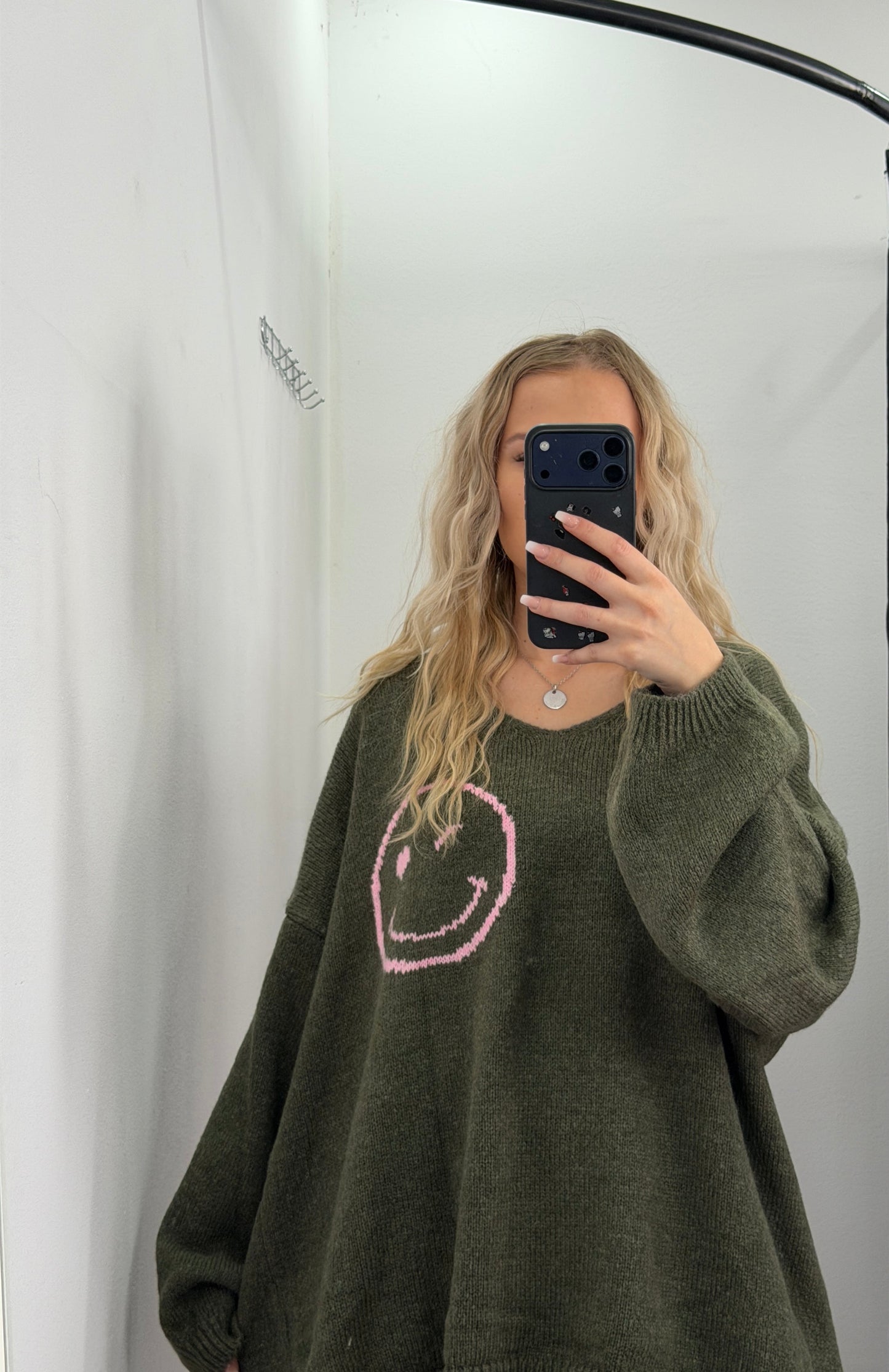 Smiley Pullover