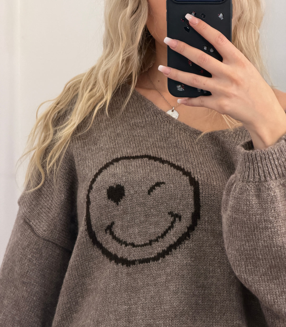 Smiley Pullover