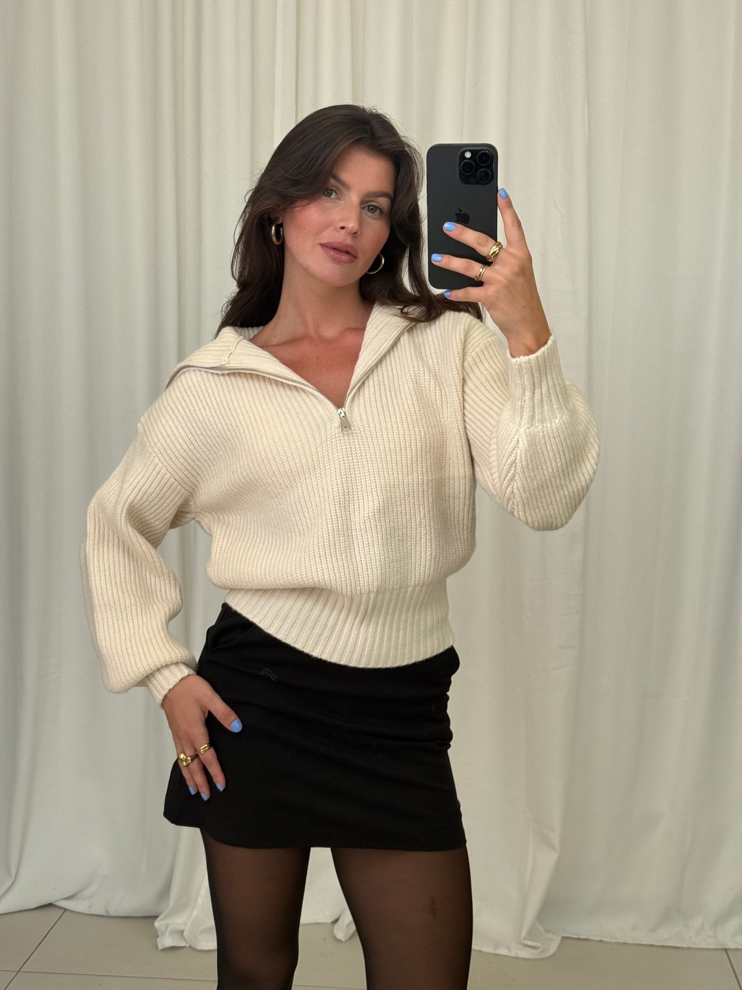 Vorbestellung/ Pullover Isa