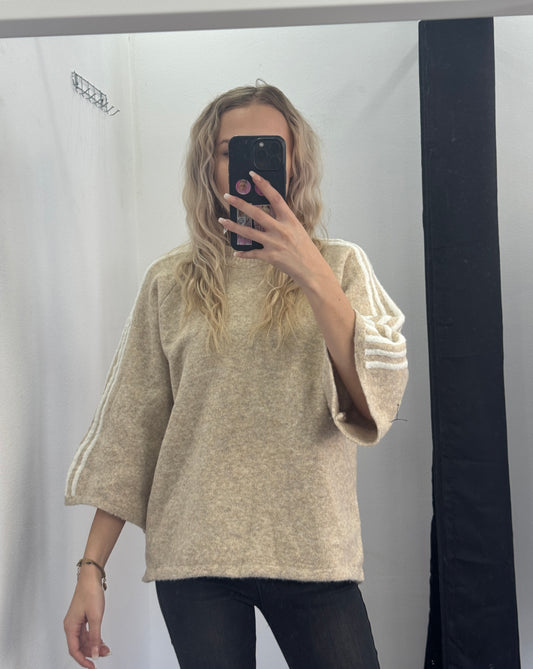 Pullover mit Streifen